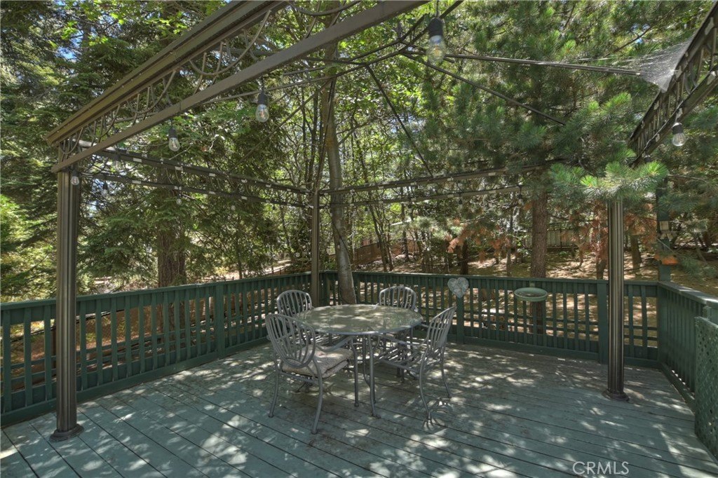 Lake Arrowhead, California, 92352, United States, 3 Bedrooms Bedrooms, ,3 BathroomsBathrooms,Residential,Forsale,1953295