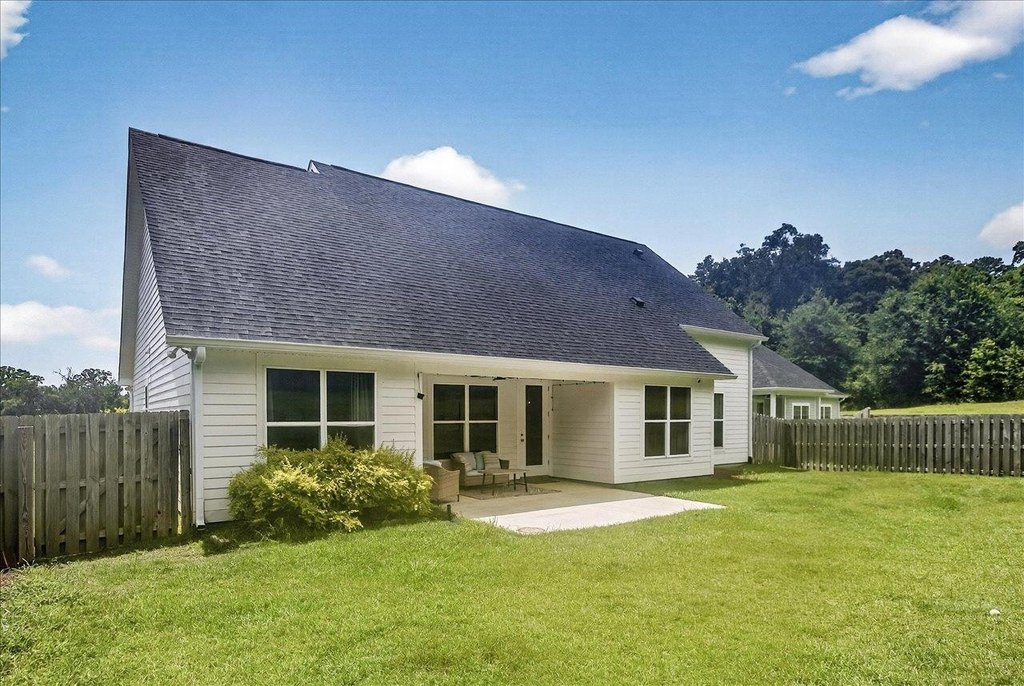 Tallahassee, Florida, 32312, United States, 4 Bedrooms Bedrooms, ,3.5 BathroomsBathrooms,Residential,Forsale,1946744