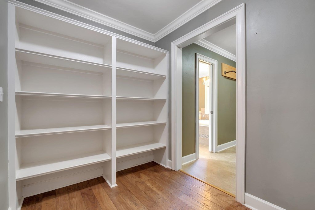 Tallahassee, Florida, 32309, United States, 4 Bedrooms Bedrooms, ,3.5 BathroomsBathrooms,Residential,Forsale,1994983