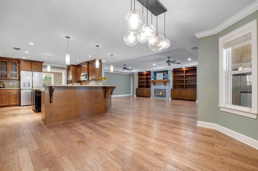 Tallahassee, Florida, 32309, United States, 4 Bedrooms Bedrooms, ,3.5 BathroomsBathrooms,Residential,Forsale,1994983