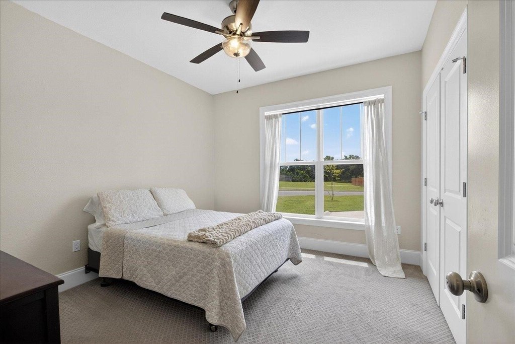 Tallahassee, Florida, 32312, United States, 4 Bedrooms Bedrooms, ,3.5 BathroomsBathrooms,Residential,Forsale,1946744