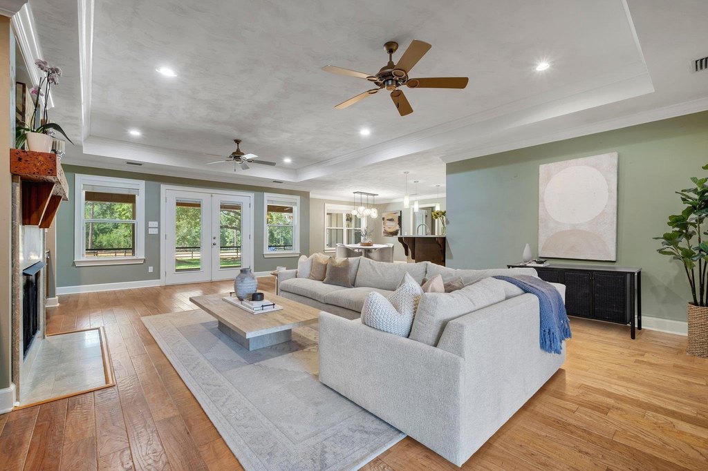 Tallahassee, Florida, 32309, United States, 4 Bedrooms Bedrooms, ,3.5 BathroomsBathrooms,Residential,Forsale,1994983