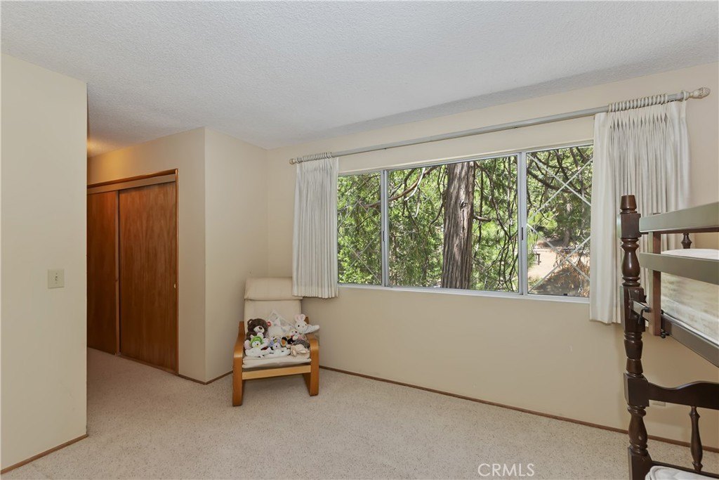 Lake Arrowhead, California, 92352, United States, 3 Bedrooms Bedrooms, ,3 BathroomsBathrooms,Residential,Forsale,1953295