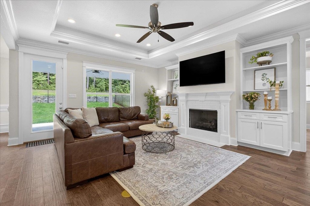 Tallahassee, Florida, 32312, United States, 4 Bedrooms Bedrooms, ,3.5 BathroomsBathrooms,Residential,Forsale,1946744