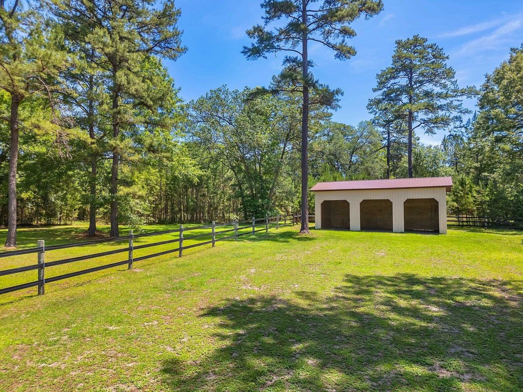 Tallahassee, Florida, 32309, United States, 4 Bedrooms Bedrooms, ,3.5 BathroomsBathrooms,Residential,Forsale,1994983