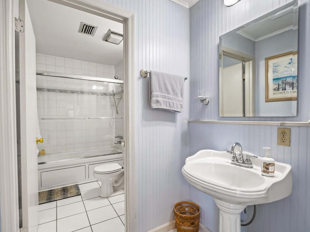 Crawfordville, Florida, 32327, United States, 3 Bedrooms Bedrooms, ,2 BathroomsBathrooms,Residential,Forsale,1946764