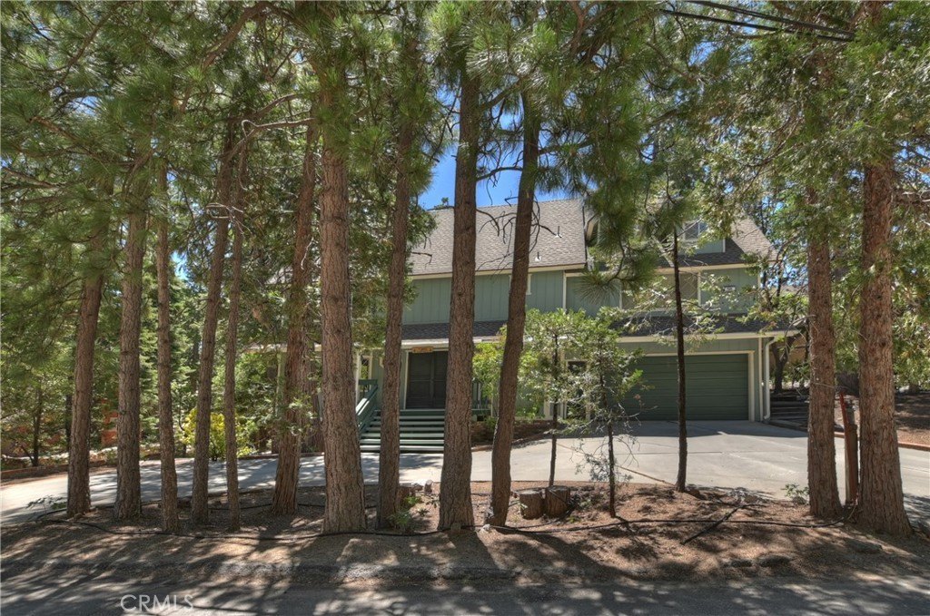 Lake Arrowhead, California, 92352, United States, 3 Bedrooms Bedrooms, ,3 BathroomsBathrooms,Residential,Forsale,1953295