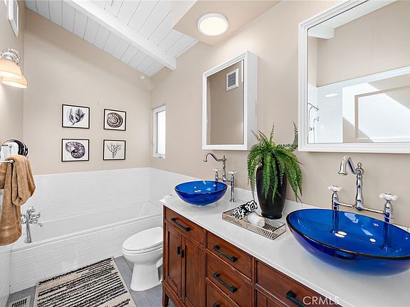 Laguna Beach, California, 92651, United States, 3 Bedrooms Bedrooms, ,3 BathroomsBathrooms,Residential,Forsale,1884154