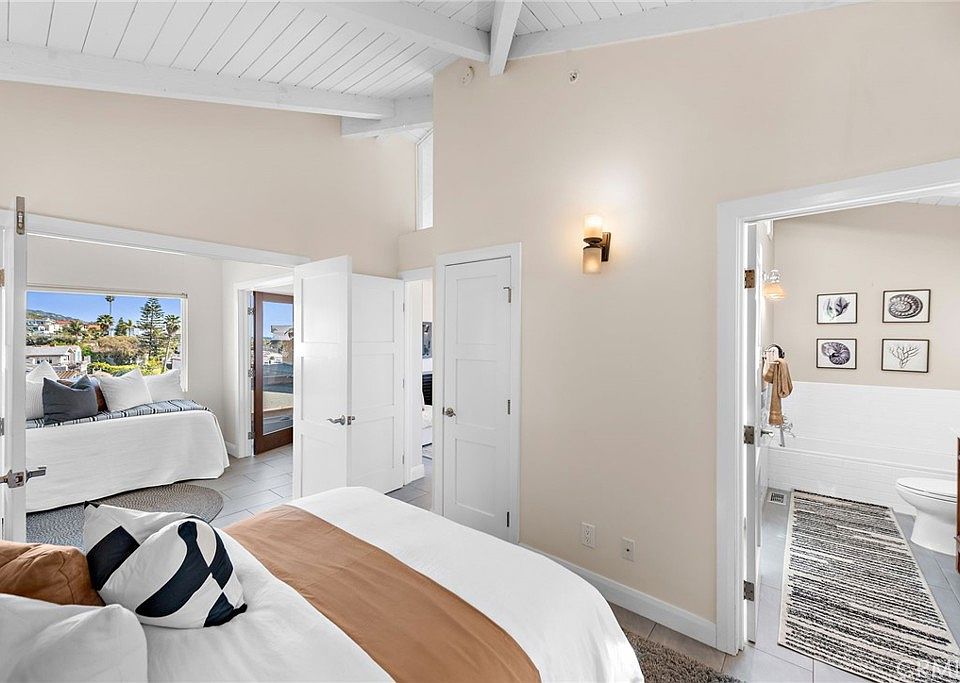 Laguna Beach, California, 92651, United States, 3 Bedrooms Bedrooms, ,3 BathroomsBathrooms,Residential,Forsale,1884154