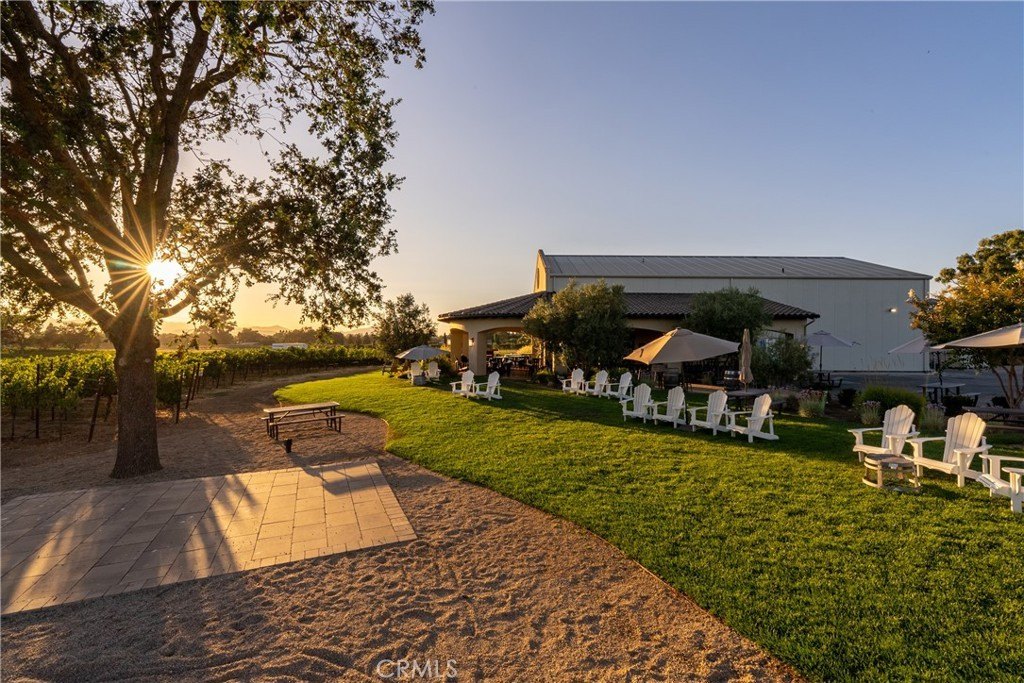 Gilroy, California, 95020, United States, ,Commercial,Forsale,2004825