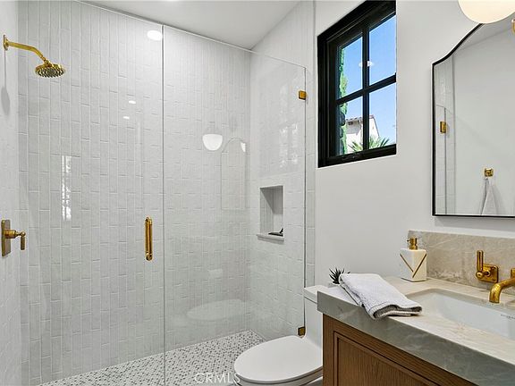 Mission Viejo, California, 92694, United States, 5 Bedrooms Bedrooms, ,7 BathroomsBathrooms,Residential,Forsale,1899772