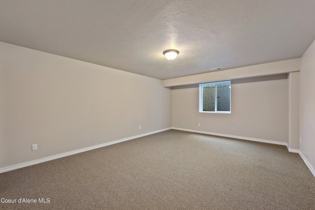 Coeur d'Alene, Idaho, 83815, United States, 4 Bedrooms Bedrooms, ,3 BathroomsBathrooms,Residential,Forsale,1913889