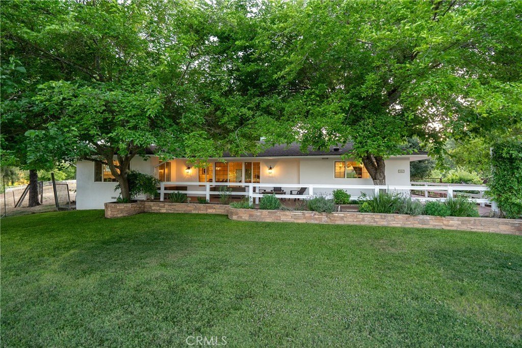 Paso Robles, California, 93446, United States, 3 Bedrooms Bedrooms, ,2 BathroomsBathrooms,Residential,Forsale,1899803