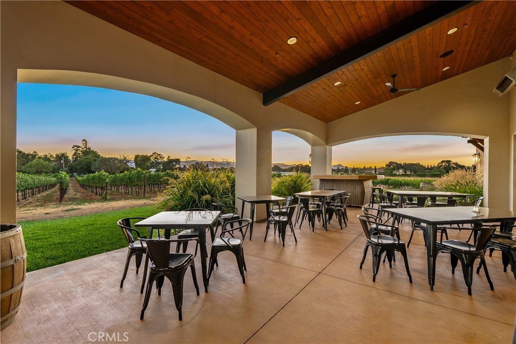 Gilroy, California, 95020, United States, ,Commercial,Forsale,2004825