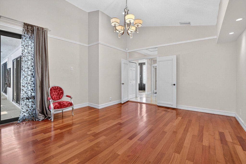 Boca Raton, Florida, 33487, United States, 5 Bedrooms Bedrooms, ,4 BathroomsBathrooms,Residential,Forsale,1905180