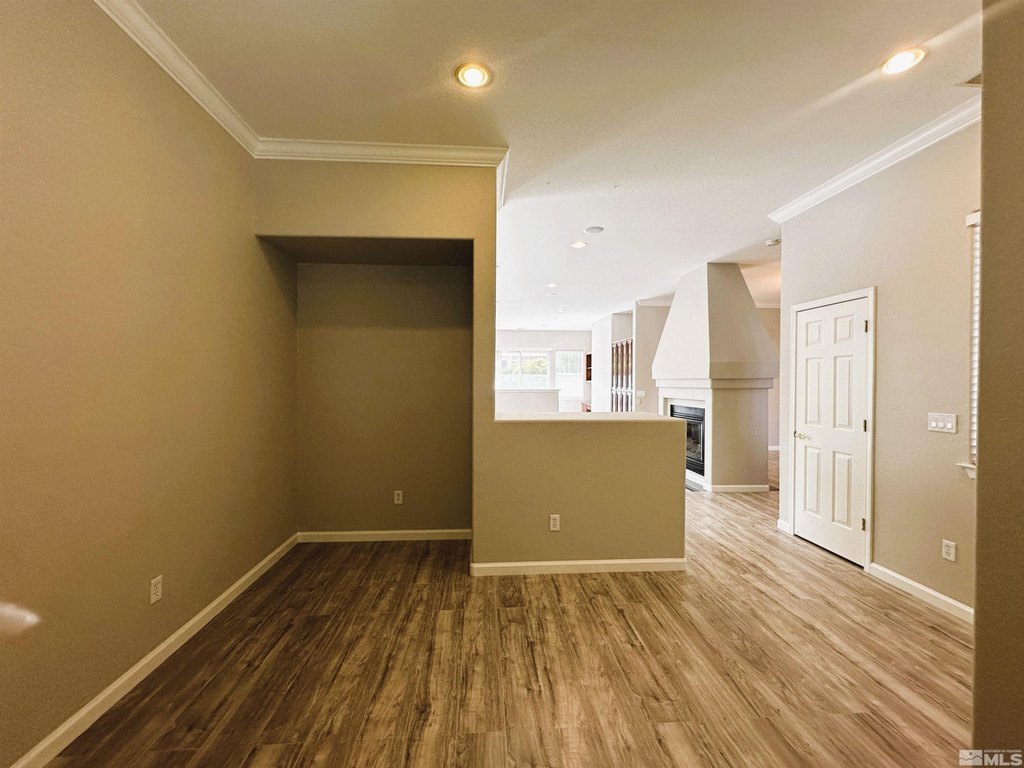 Reno, Nevada, 89521, United States, 3 Bedrooms Bedrooms, ,2 BathroomsBathrooms,Residential,Forsale,1936778