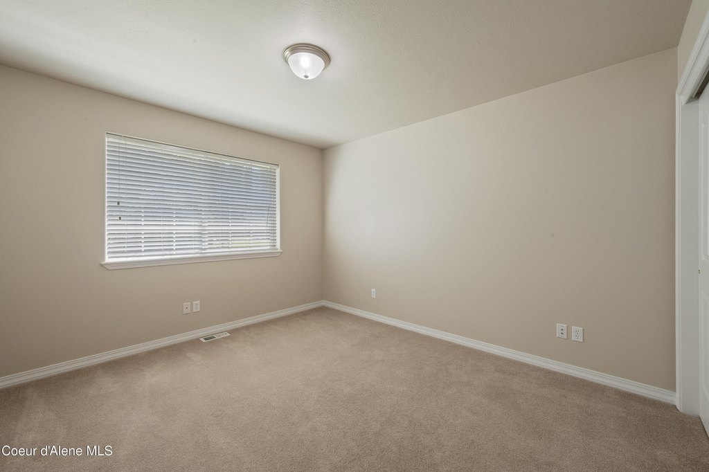 Coeur d'Alene, Idaho, 83815, United States, 4 Bedrooms Bedrooms, ,3 BathroomsBathrooms,Residential,Forsale,1913889