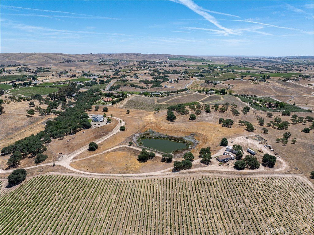 Paso Robles, California, 93446, United States, 12 Bedrooms Bedrooms, ,7.5 BathroomsBathrooms,Residential,Forsale,1899801