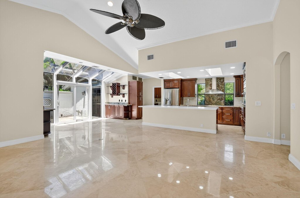 Boca Raton, Florida, 33487, United States, 5 Bedrooms Bedrooms, ,4 BathroomsBathrooms,Residential,Forsale,1905180