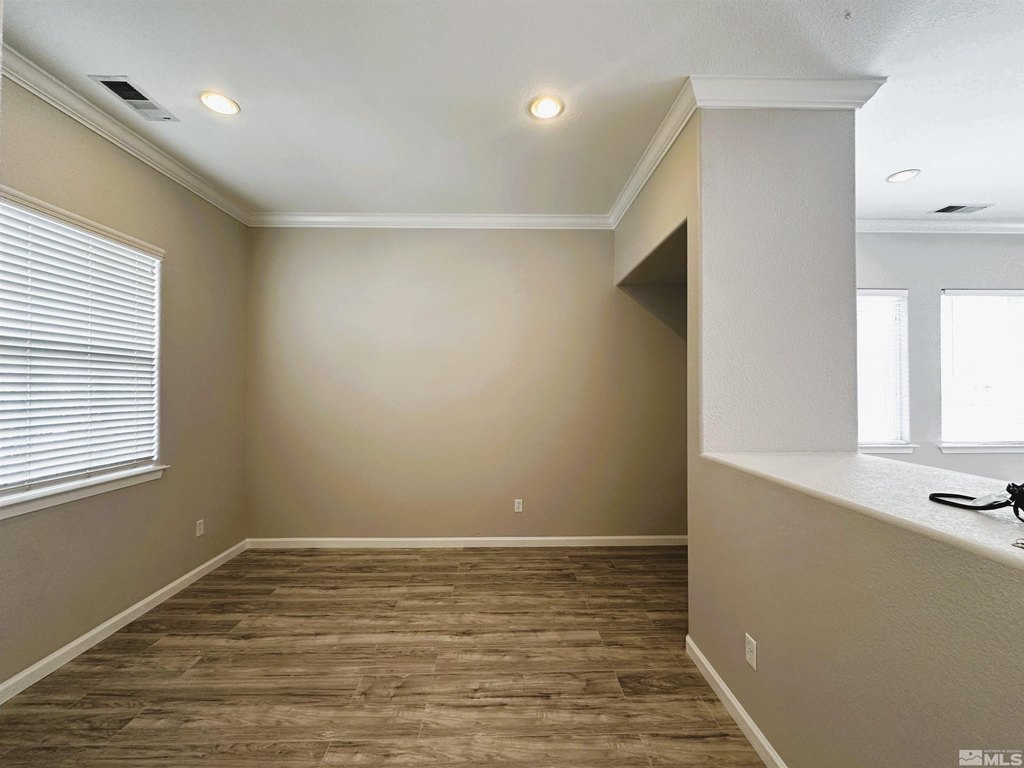 Reno, Nevada, 89521, United States, 3 Bedrooms Bedrooms, ,2 BathroomsBathrooms,Residential,Forsale,1936778