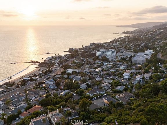 Laguna Beach, California, 92651, United States, 3 Bedrooms Bedrooms, ,3 BathroomsBathrooms,Residential,Forsale,1884152