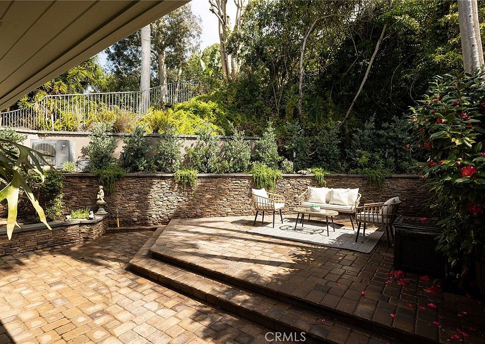 Laguna Beach, California, 92651, United States, 3 Bedrooms Bedrooms, ,3 BathroomsBathrooms,Residential,Forsale,1884152