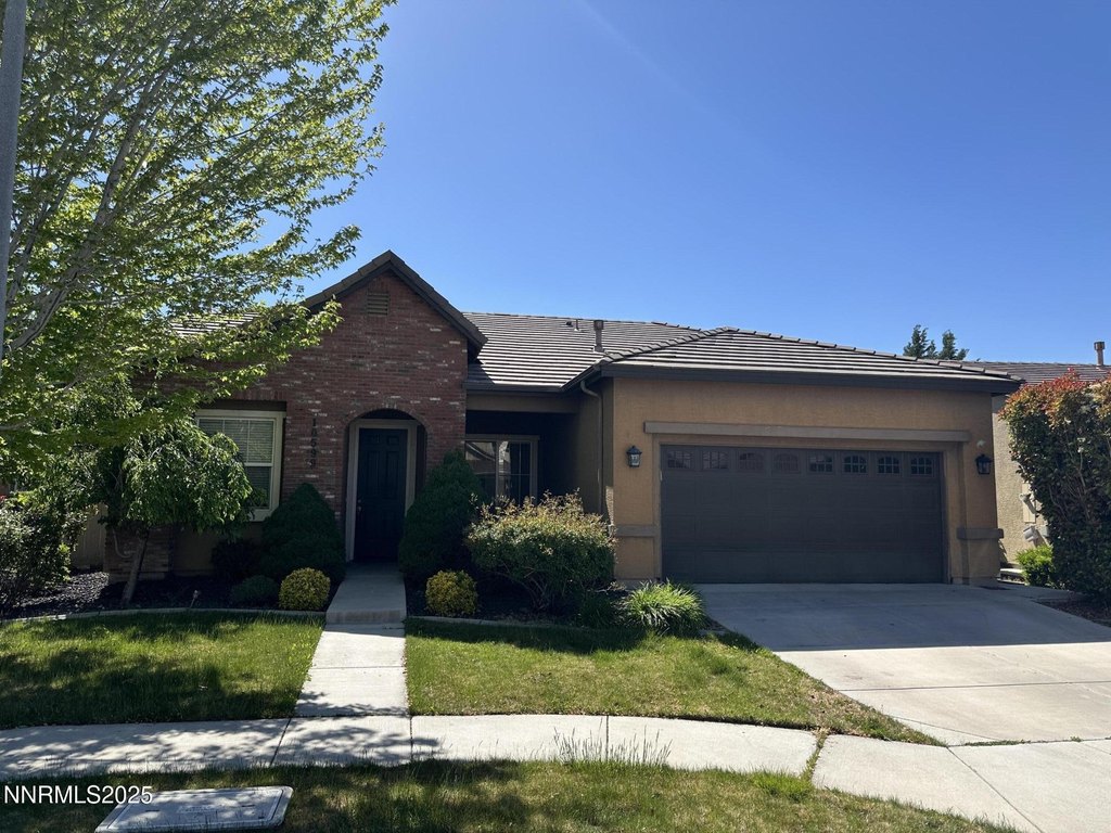 Reno, Nevada, 89521, United States, 3 Bedrooms Bedrooms, ,2 BathroomsBathrooms,Residential,Forsale,1936778