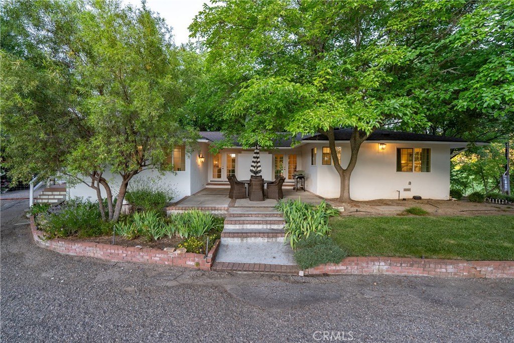 Paso Robles, California, 93446, United States, 3 Bedrooms Bedrooms, ,2 BathroomsBathrooms,Residential,Forsale,1899803