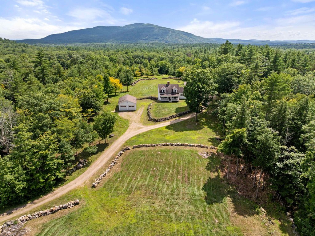 Sandwich, New Hampshire, 03227, United States, 3 Bedrooms Bedrooms, ,3.5 BathroomsBathrooms,Residential,Forsale,1941241