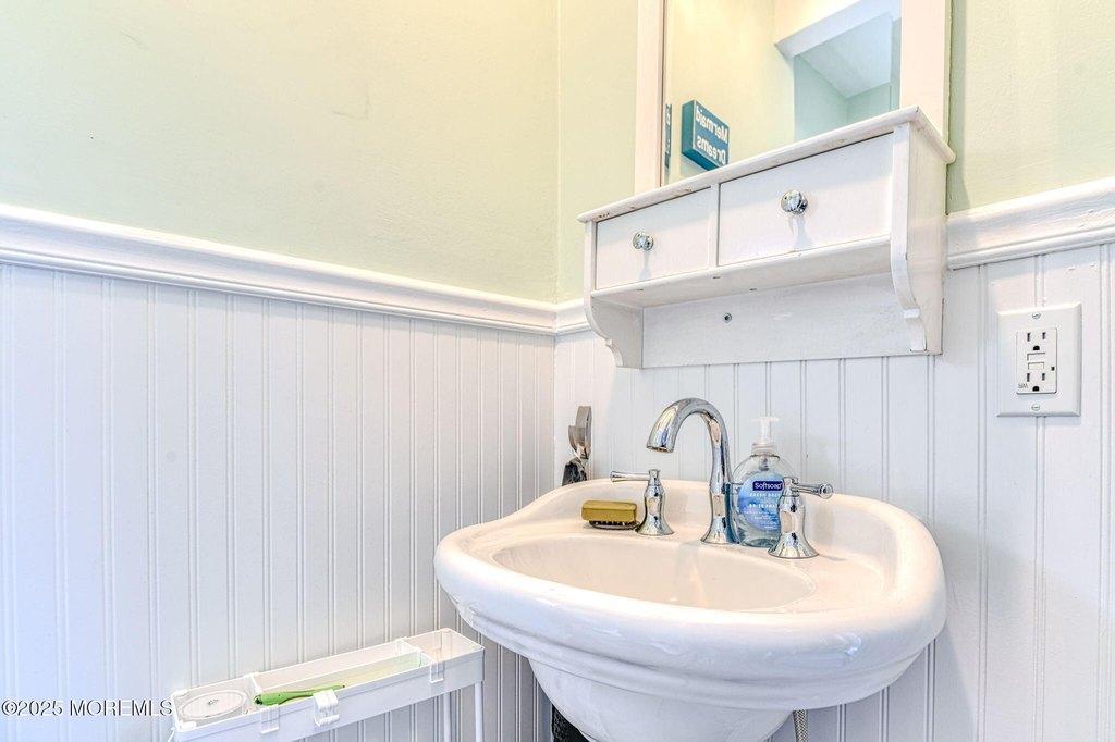 Ocean Grove, New Jersey, 07756, United States, 3 Bedrooms Bedrooms, ,1.5 BathroomsBathrooms,Residential,Forsale,1936827