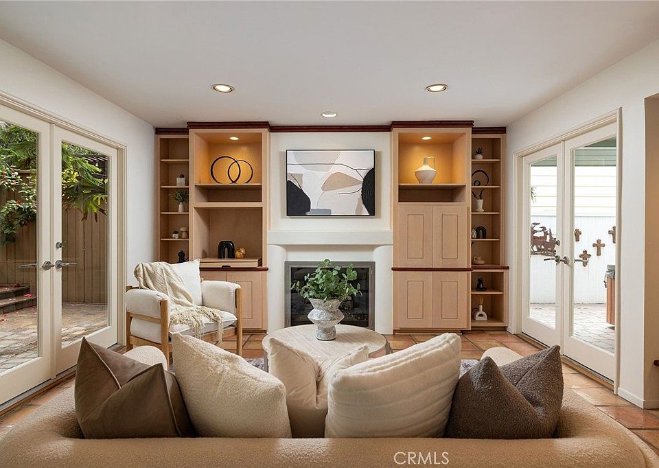 Laguna Beach, California, 92651, United States, 3 Bedrooms Bedrooms, ,3 BathroomsBathrooms,Residential,Forsale,1884152