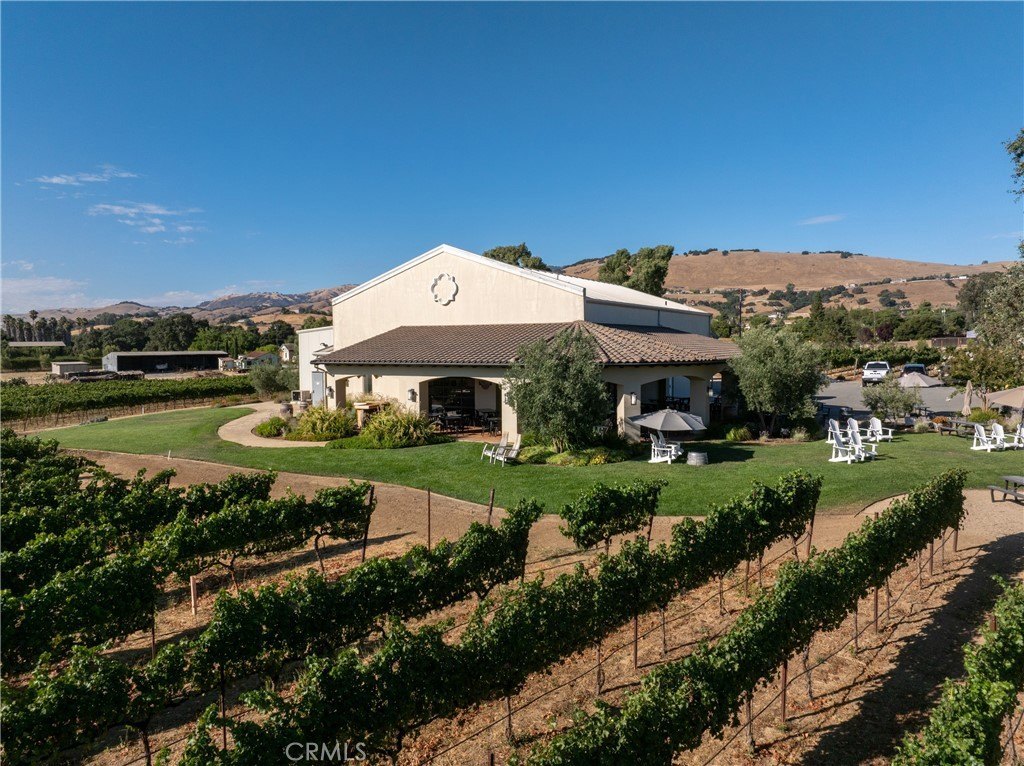 Gilroy, California, 95020, United States, ,Commercial,Forsale,2004825