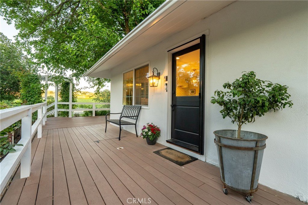 Paso Robles, California, 93446, United States, 3 Bedrooms Bedrooms, ,2 BathroomsBathrooms,Residential,Forsale,1899803