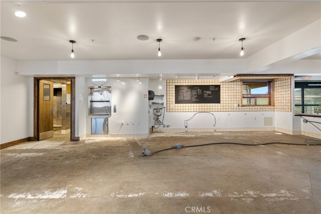 Cambria, California, 93428, United States, 6 Bedrooms Bedrooms, ,7 BathroomsBathrooms,Residential,Forsale,2009029