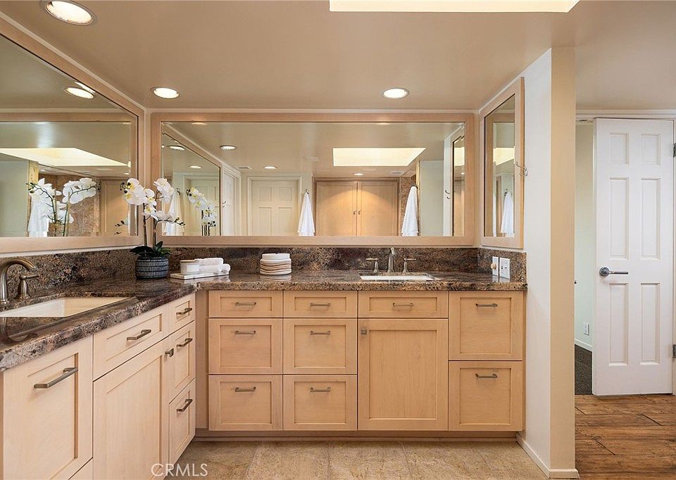 Laguna Beach, California, 92651, United States, 3 Bedrooms Bedrooms, ,3 BathroomsBathrooms,Residential,Forsale,1884152