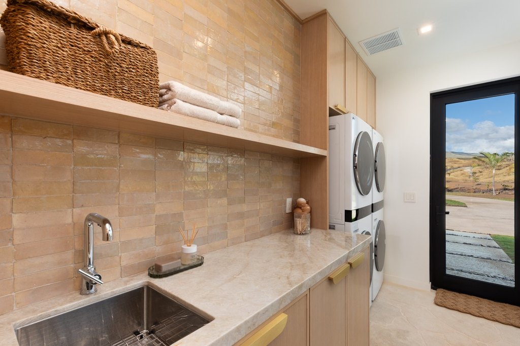 Kamuela, Hawaii, 96743, United States, 4 Bedrooms Bedrooms, ,4.5 BathroomsBathrooms,Residential,Forsale,1961977