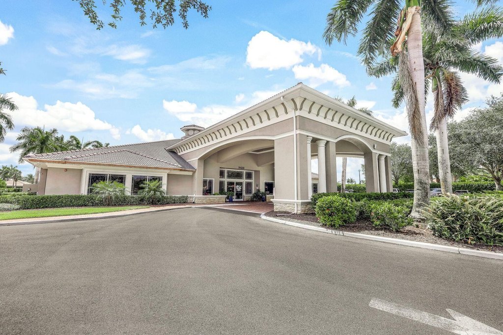 Naples, Florida, 34114, United States, 3 Bedrooms Bedrooms, ,2.5 BathroomsBathrooms,Residential,Forsale,1969863 Naples, Florida, 34114, United States, 3 Bedrooms Bedrooms, ,2.5 BathroomsBathrooms,Residential,Forsale,1969863