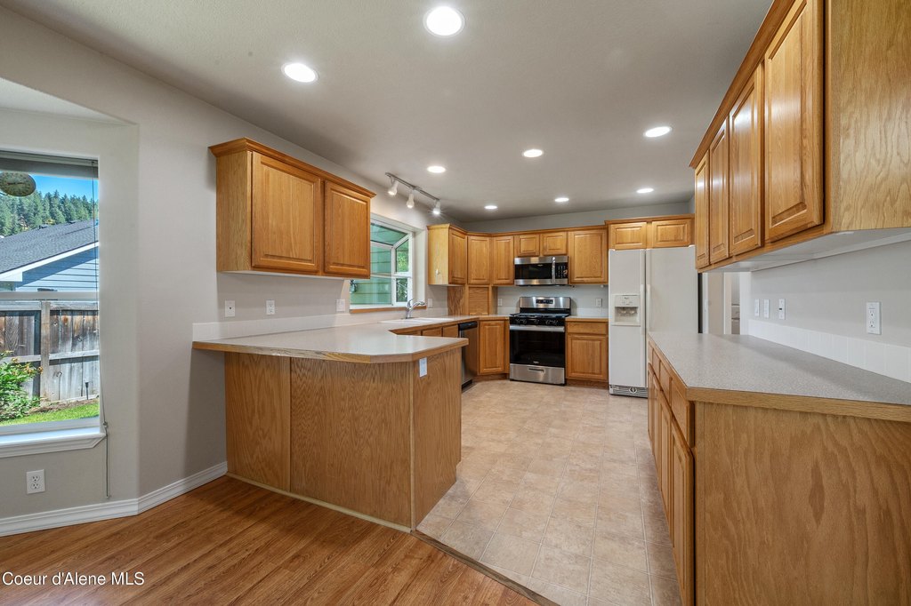 Coeur d'Alene, Idaho, 83815, United States, 4 Bedrooms Bedrooms, ,3 BathroomsBathrooms,Residential,Forsale,1913889