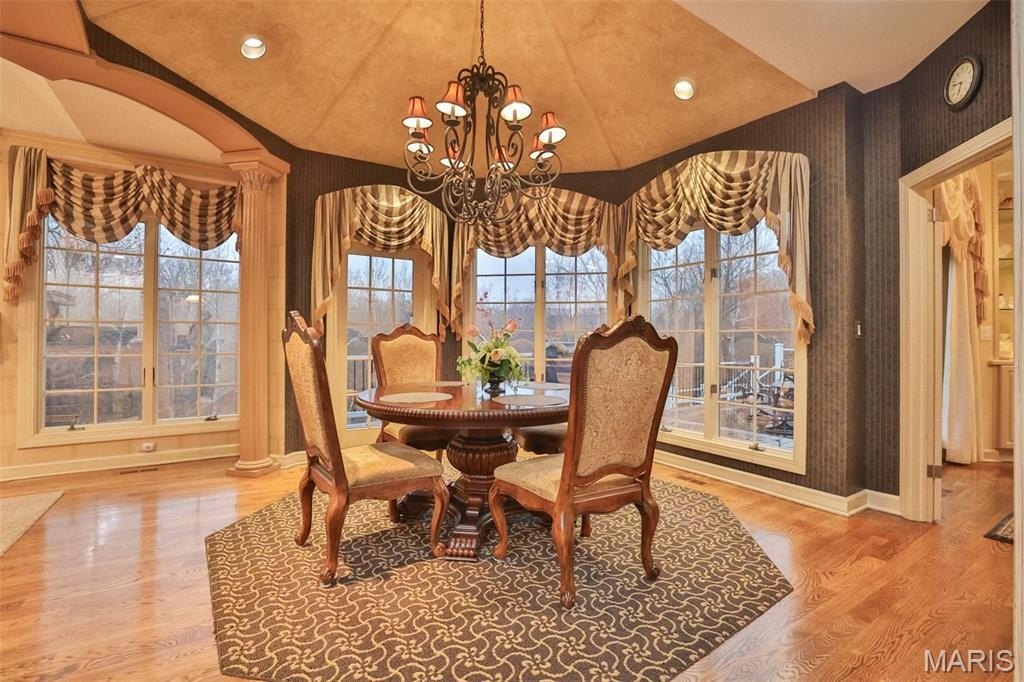 Edwardsville, Illinois, 62025, United States, 3 Bedrooms Bedrooms, ,4.5 BathroomsBathrooms,Residential,Forsale,1944129