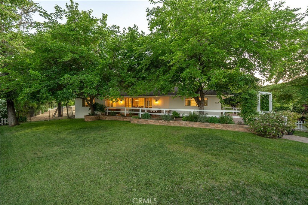 Paso Robles, California, 93446, United States, 3 Bedrooms Bedrooms, ,2 BathroomsBathrooms,Residential,Forsale,1899803