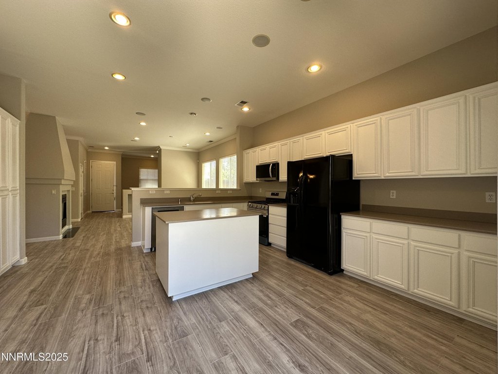 Reno, Nevada, 89521, United States, 3 Bedrooms Bedrooms, ,2 BathroomsBathrooms,Residential,Forsale,1936778