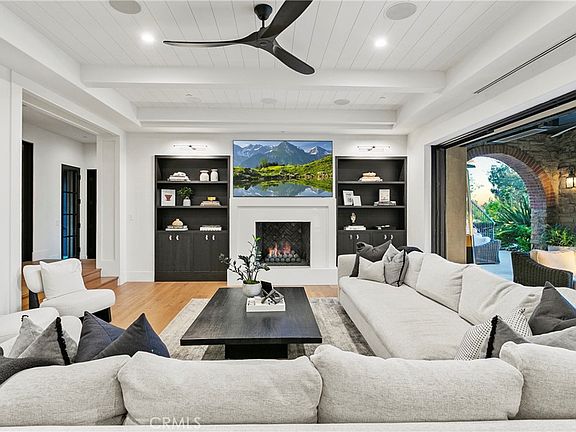 Mission Viejo, California, 92694, United States, 5 Bedrooms Bedrooms, ,7 BathroomsBathrooms,Residential,Forsale,1899772