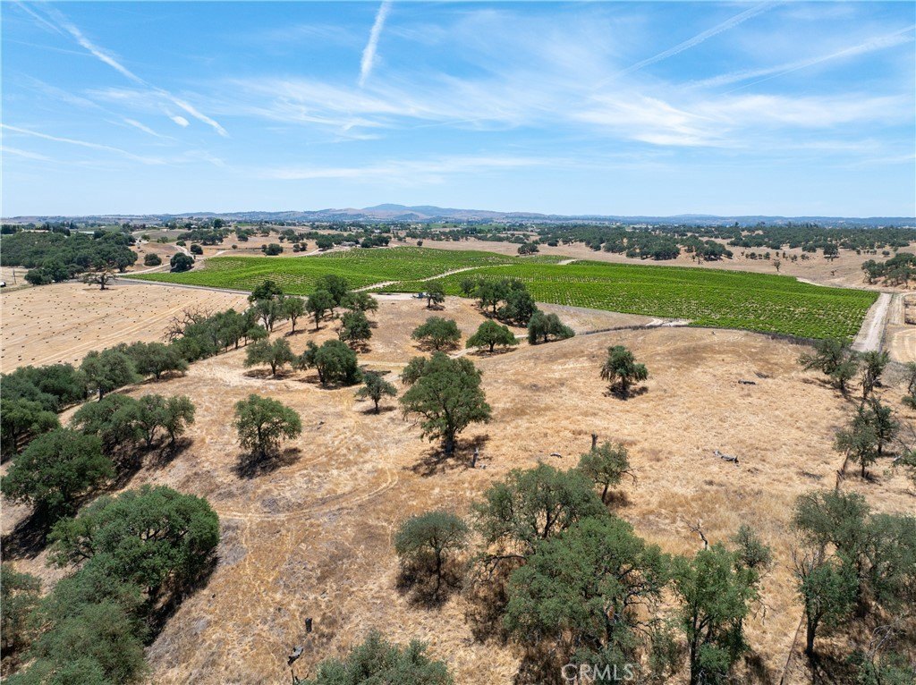 Paso Robles, California, 93446, United States, 12 Bedrooms Bedrooms, ,7.5 BathroomsBathrooms,Residential,Forsale,1899801