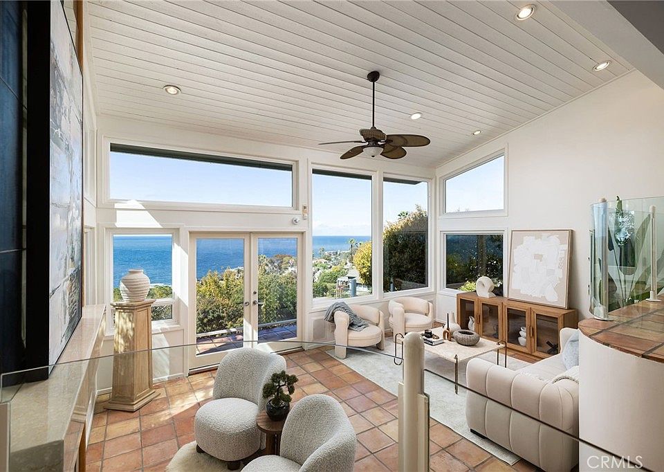 Laguna Beach, California, 92651, United States, 3 Bedrooms Bedrooms, ,3 BathroomsBathrooms,Residential,Forsale,1884152