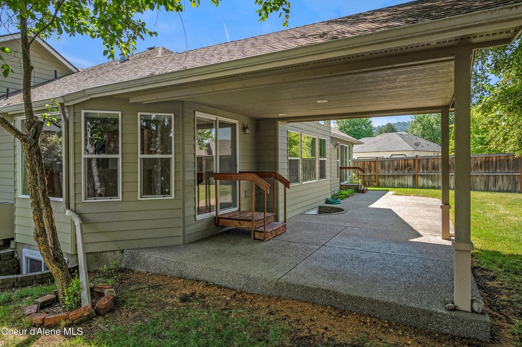 Coeur d'Alene, Idaho, 83815, United States, 4 Bedrooms Bedrooms, ,3 BathroomsBathrooms,Residential,Forsale,1913889