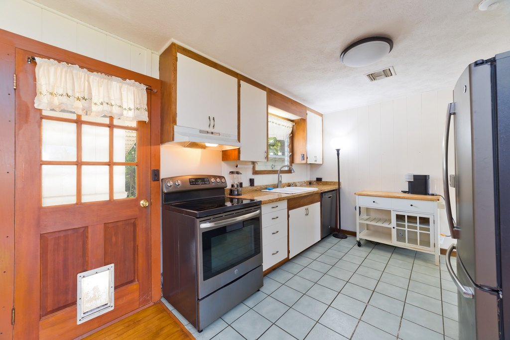 Captain Cook, Hawaii, 96704, United States, 5 Bedrooms Bedrooms, ,2.5 BathroomsBathrooms,Residential,Forsale,1972275