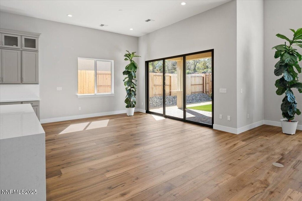 Reno, Nevada, 89521, United States, 3 Bedrooms Bedrooms, ,3.5 BathroomsBathrooms,Residential,Forsale,1993790