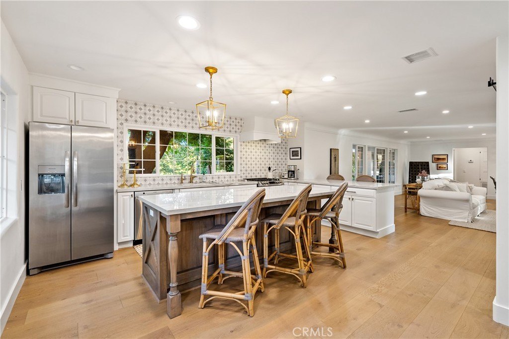 Paso Robles, California, 93446, United States, 3 Bedrooms Bedrooms, ,2 BathroomsBathrooms,Residential,Forsale,1899803