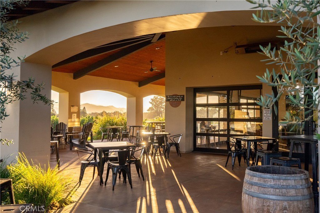 Gilroy, California, 95020, United States, ,Commercial,Forsale,2004825