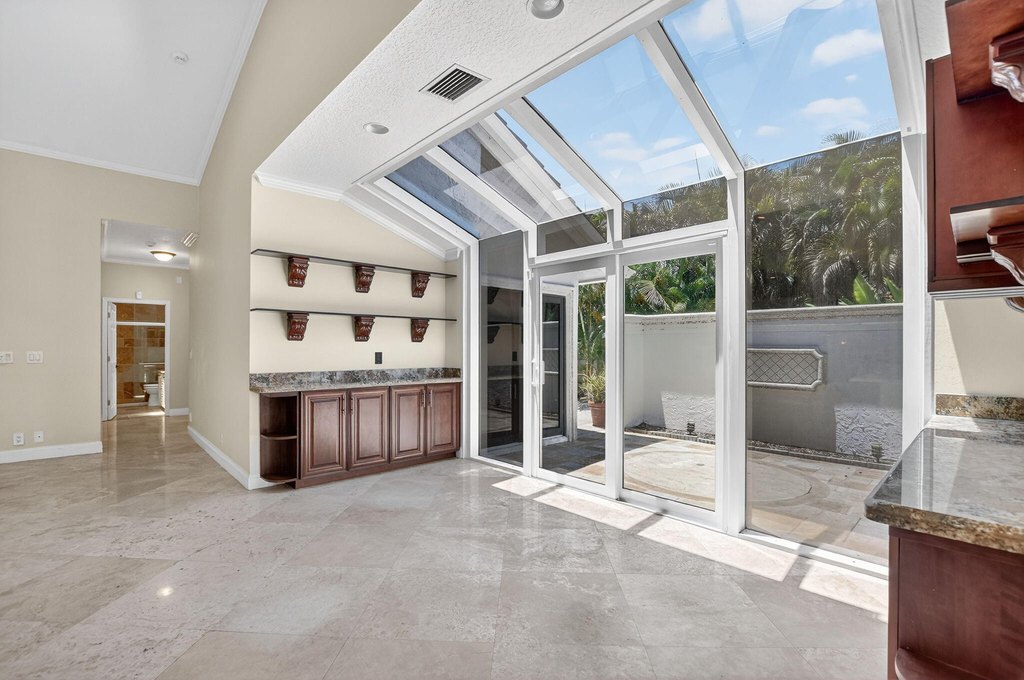 Boca Raton, Florida, 33487, United States, 5 Bedrooms Bedrooms, ,4 BathroomsBathrooms,Residential,Forsale,1905180